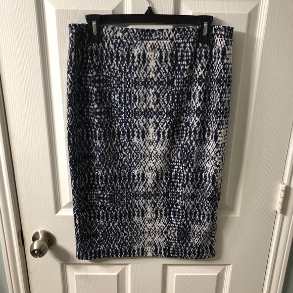 Carmen Marc Valvo Skirt - Picture 3 of 5